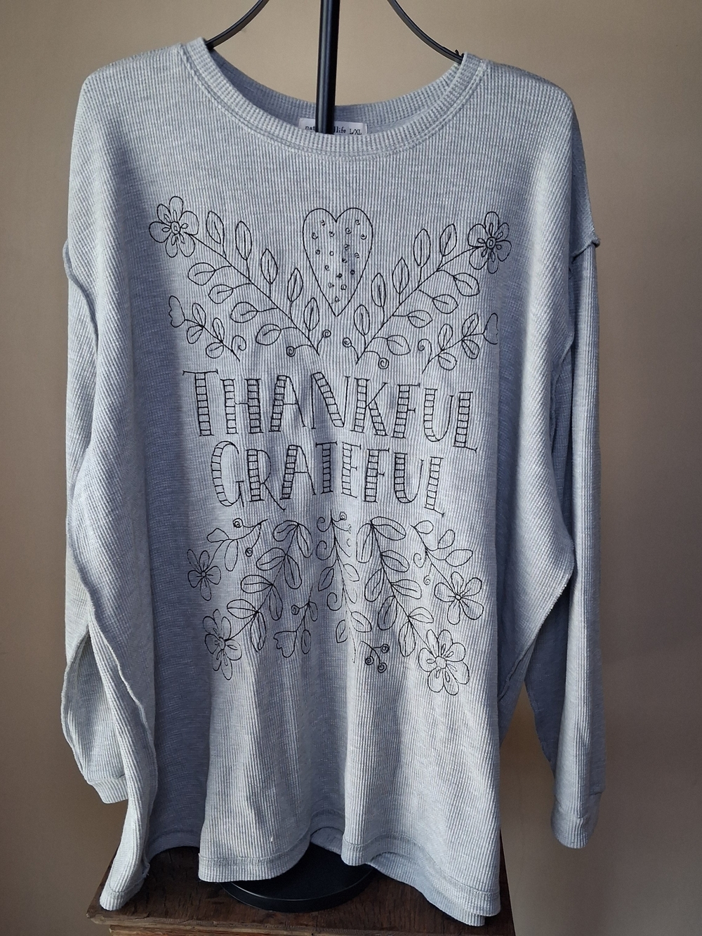 Natural Life Women’s "Thankful Grateful" Gray Thermal Tunic Top; Size L/XL